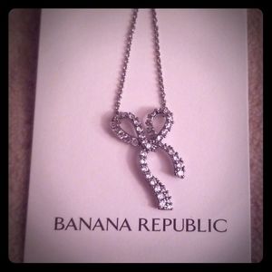 Banana Republic CZ bow pendant necklace